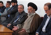 امام جمعه اصفهان: وضعیت کارگران نامناسب است