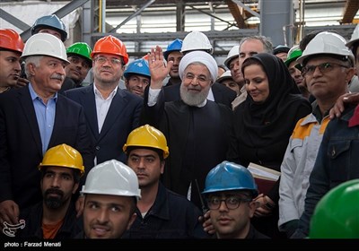 حضور حجت الاسلام حسن روحانی رئیس جمهور در کارخانه ذوب آهن بیستون کرمانشاه