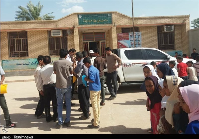 اهواز| مردم سیل‌زده روستاهای بامدژ رایگان ویزیت شدند+ تصاویر