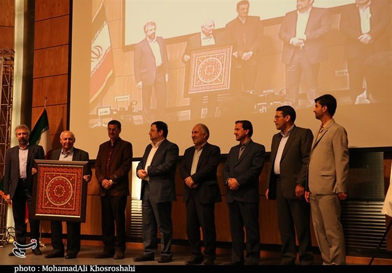 کرمان| حضور وزیر ارتباطات در همایش ملی رسانه‌های نوین به روایت تصویر