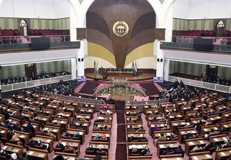 گزارش تسنیم| چالش نبود 33 نماینده کابل و سردرگمی در نخستین نشست دور هفدهم پارلمان افغانستان