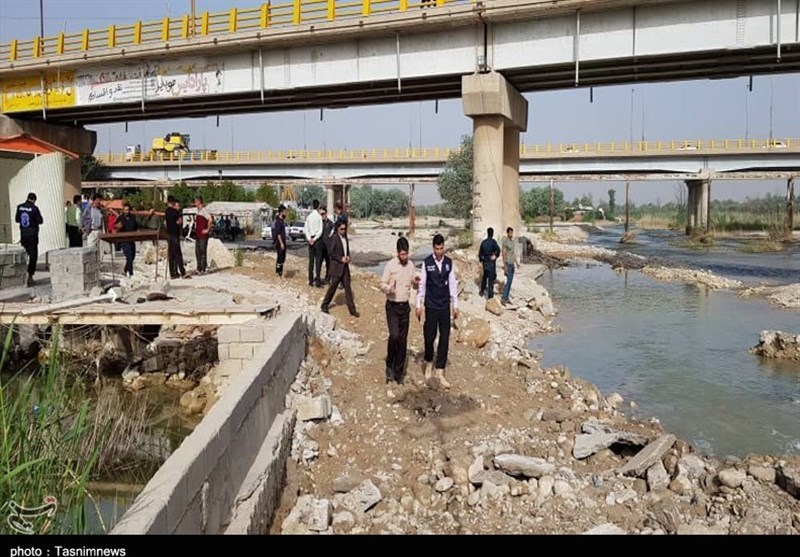 خوزستان| سازه‌های غیر مجاز حریم پل شبدری مارون تخریب شد