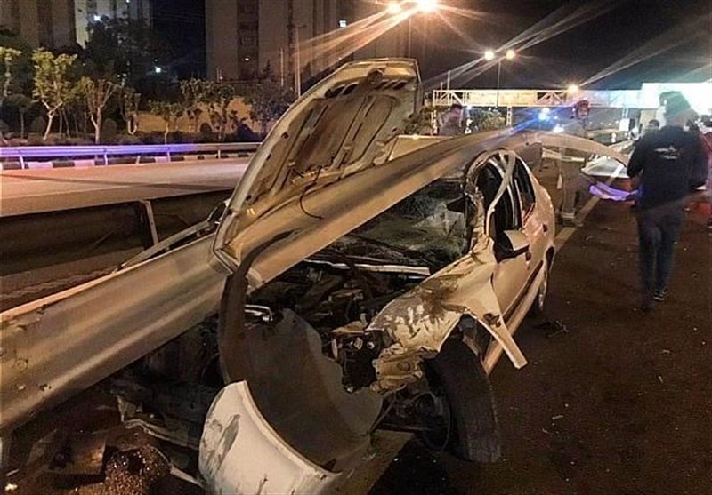 فرار راننده رانا پس از تصادف شدید با لیفان + تصاویر