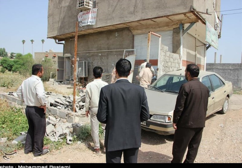 ساخت و ساز غیرقانونی در حریم پل توسط شهرداری مسجدسلیمان تخریب شد