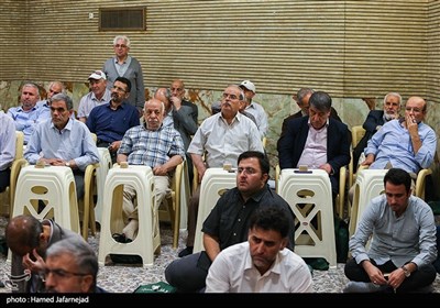 حضور مردم در جلسات اخلاقی و مذهبی ماه مبارک رمضان در مسجد حضرت امیر(ع) 