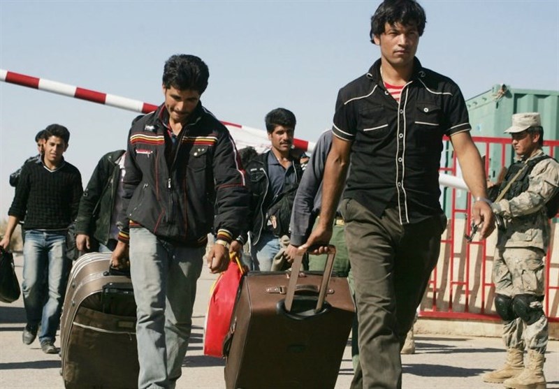 وزارت مهاجرین افغانستان: ایران مسائل سیاسی را به مهاجرت پیوند نزند