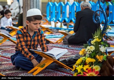 People Gather to Recite Quran in Iran's Kurdistan