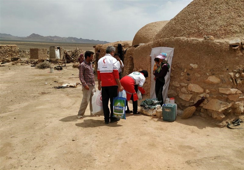 کاروان‌های سلامت هلال‌احمر به روستاهای محروم استان سمنان اعزام می‌شوند
