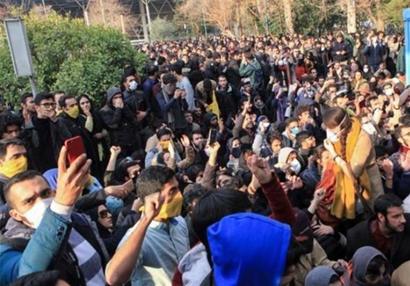دبیر جامعه اسلامی دانشگاه تهران:‌ دخالت &quot;سرسنگی&quot; به هنجارشکنان رسمیت داد