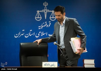 قاضی مسعودی مقام در دادگاه رسیدگی به اتهامات محمدهادی رضوی و ۳۰ متهم دیگر پرونده بانک سرمایه