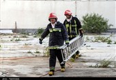 آتش‌سوزی یک واحد تجاری در بجنورد به روایت تصاویر