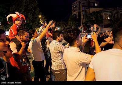 شادی مردم کرمانشاه پس از قهرمانی پرسپولیس