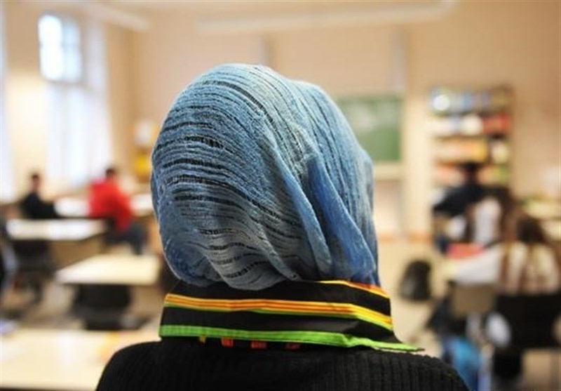 Austrian Muslim Primary School Goers Banned from Wearing Hijab