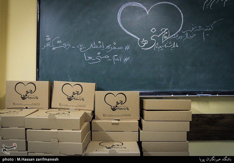 آماده‌سازی بسته افطاری 4000 نیازمند به همت «امام حسنی‌ها»+ عکس و فیلم