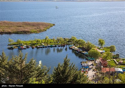 تالاب زریوار نگین غرب ایران