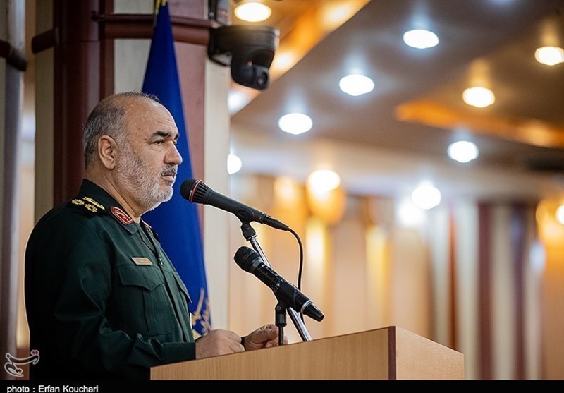 Being Unafraid of Powers, Secret to Survival of A Nation: IRGC Commander