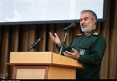 جانشین فرمانده کل سپاه: جبهه‌گیری دشمنان با انقلاب پیچیده‌تر شده است / پاسداری از انقلاب محدوده خاصی ندارد