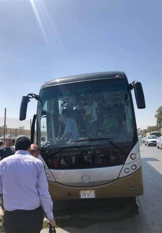 تفجیر یستهدف حافلة سیاحیة قرب الأهرامات فی مصر