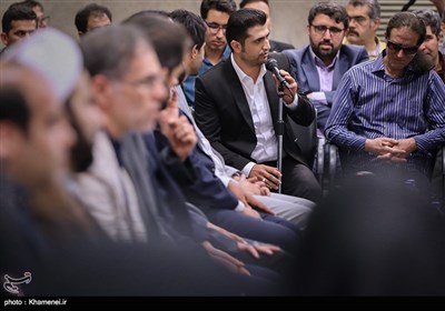 Iranian Poets Meet with Ayatollah Khamenei