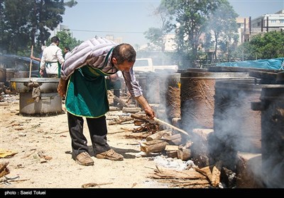 پخت 300 دیگ آش نذری در بابل