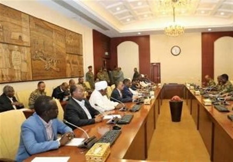 سودان|تعویق مذاکرات معارضان با نظامیان/ تاکید بر مسئول بودن شورای نظامی در حادثه «الابیض»