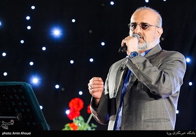 اجرای محمد اصفهانی در بوستان آب و آتش
