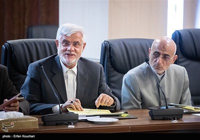 سیدمصطفی میرسلیم و محمدرضا عارف در جلسه مجمع تشخیص مصلحت نظام 