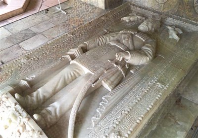  ماجرای انتقال سنگ قبر ناصرالدین شاه به کاخ گلستان/ چرا روایت‌های غلط جای واقعیت را گرفت؟ + مستند 