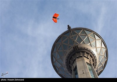 تكاوران،پرش،ميلاد