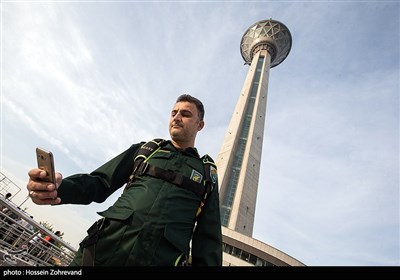 تكاوران،پرش،ميلاد
