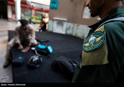 تكاوران،پرش،ميلاد