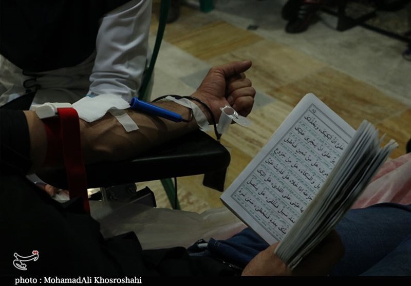 اهدای خون در نخستین شب قدر کرمان به روایت تصویر