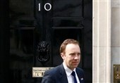 افزایش فشارها بر نخست وزیر انگلیس برای برکناری وزیر بهداشت
