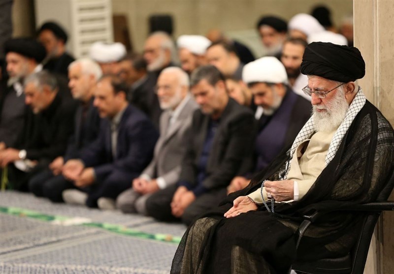 برگزاری اولین روز از مراسم سوگواری حضرت علی(ع) با حضور امام خامنه‌ای