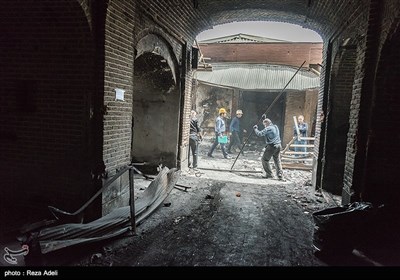 پاکسازی کُند خسارات آتش سوزی بازار تاریخی تبریز