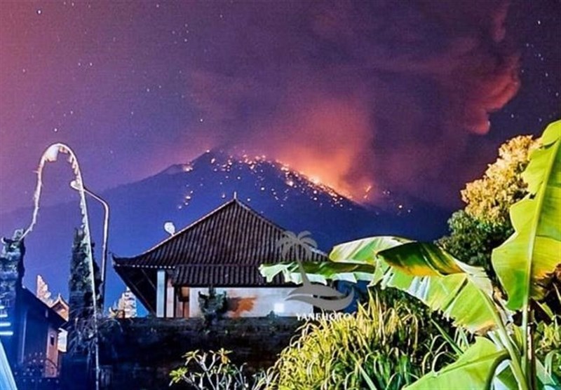 Bali’s Mount Agung Eruption Temporarily Disrupts Flights (+Video)