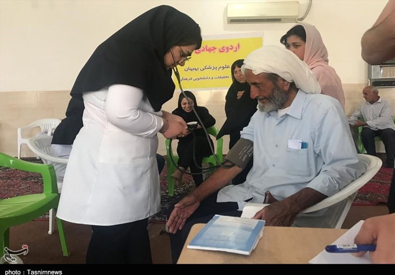 دانشجویان پزشکی استان سمنان در قالب اردوی جهادی به مناطق محروم اعزام شدند