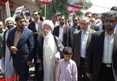 آیت‌الله مکارم شیرازی: حضور مردم در راهپیمایی 22 بهمن مشت محکمی بر دهان دشمنان است
