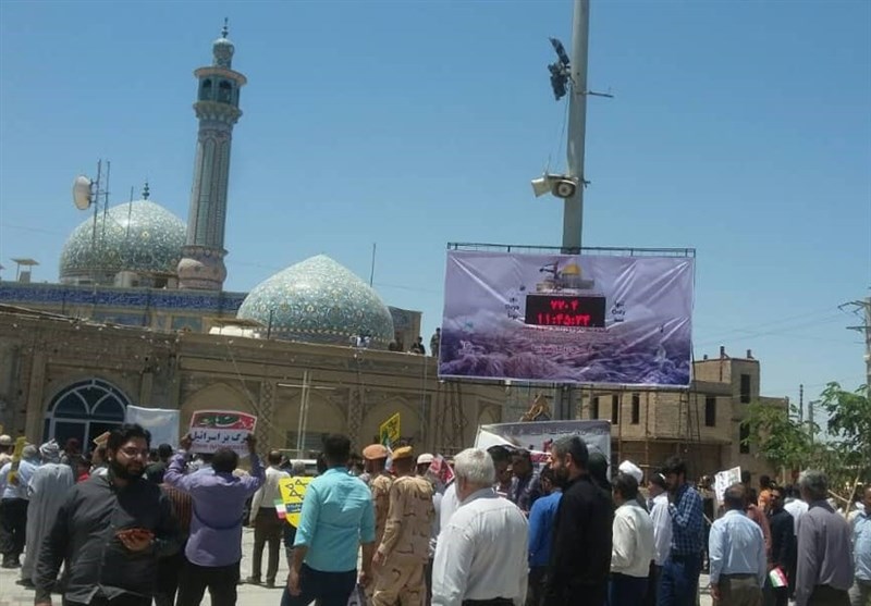 رونمایی از روزشمار نابودی رژیم صهیونیستی در مقابل مسجد جامع خرمشهر+ تصویر