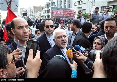 حضور محمدجواد ظریف وزیر امور خارجه در راهپیمایی روز جهانی قدس در تهران