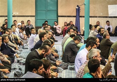 محفل انس با قرآن دانشگاهیان در حسینیه جماران 