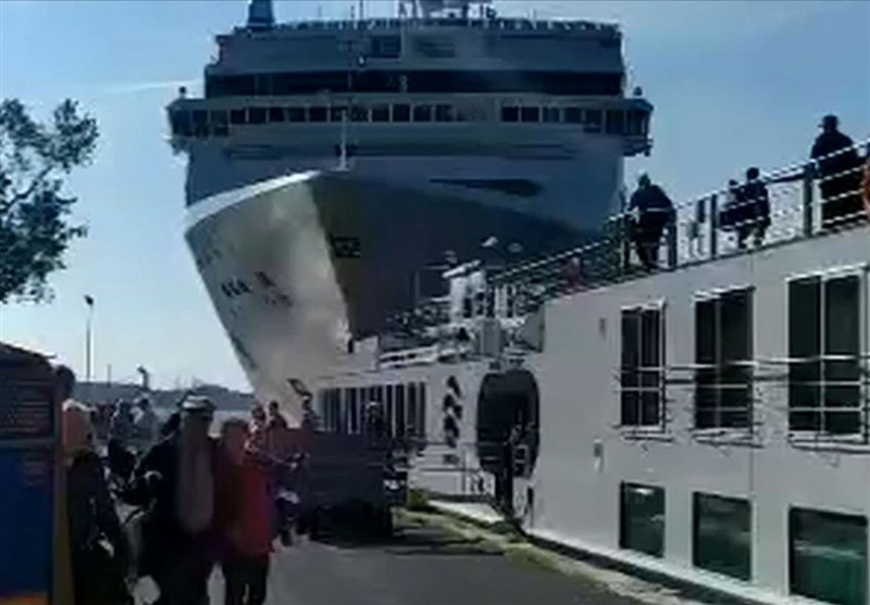 Venice Cruise Ship Slams into Tourist Boat after Losing Control