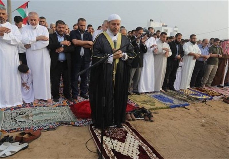 نماز عید سعید فطر در مرزهای غزه؛ &quot;الحیه&quot;: دشمن صهیونیستی هیچ جایی در فلسطین ندارد