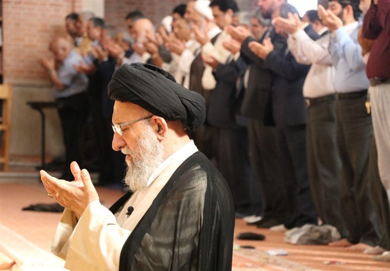 نماز عید فطر در مصلاها و عیدگاه‌های استان گلستان اقامه شد