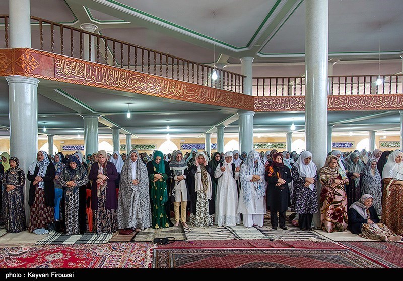 اقامه نماز عید سعید فطر در سنندج