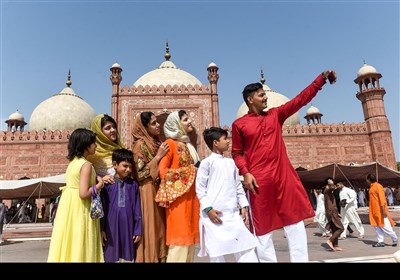 پاکستان میں عید کے رنگ