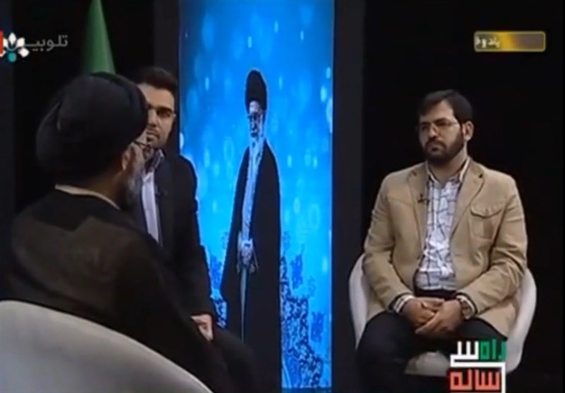 نشست «راه سه ساله» با محوریت نگاهی به 30 سال زعامت امام خامنه‌ای در اهواز+فیلم