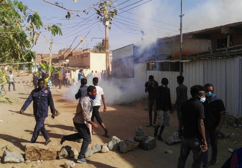 حمله گسترده نیروهای امنیتی سودان به معترضان در خارطوم
