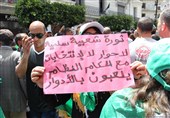 تظاهرات الجزایری‌‎ها برای شانزدهمین جمعه متوالی؛ تاکید بر کناره‌گیری مسئولان دولت قبل