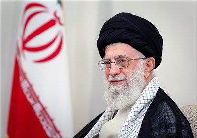  امام خامنه‌ای: مبارزه با فساد بدون ملاحظه و تعدی و فقط بر مدار حق، عدل و قانون باشد 
